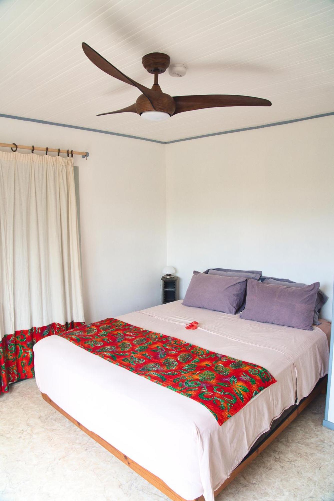 Teavapiti Lodge Uturoa Room photo